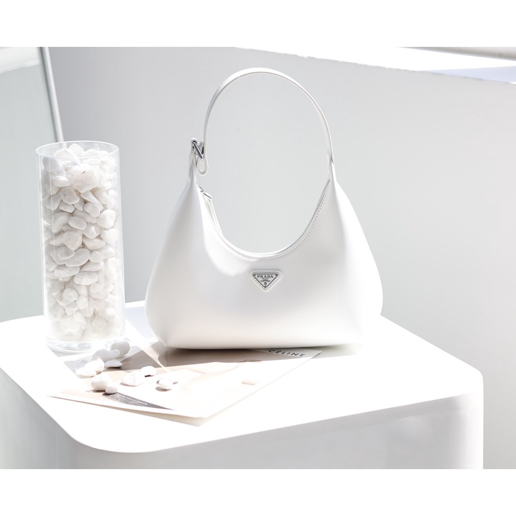 Túi quai xách W188-26 KẸP NÁCH NEW hàng fullbox nguyên seal kèm bill 2 mầu chủ đạo : Trắng & Đen