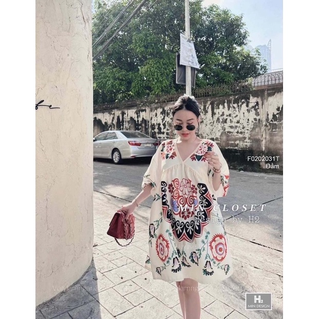 Đầm babydoll họa tiết cổ tim