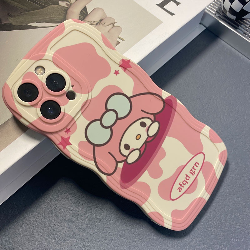 Ốp Điện Thoại Họa Tiết Bò Sữa Pochacco melody Viền Gợn Sóng Cho iphone 14promax 11 13 12 7Plus 8 X XS Max