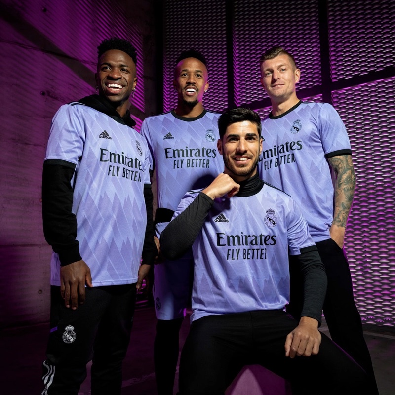 ÁO ĐẤU SÂN KHÁCH REAL MADRID 22/23 - H18489