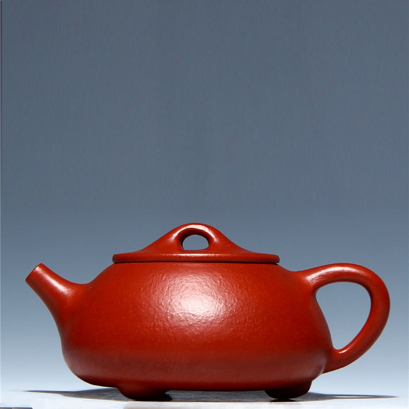 Ấm Tử Sa Nghi Hưng Thạch Biều Cảnh Chu 220 ml (Tiểu Môi Dao Chu Nê)