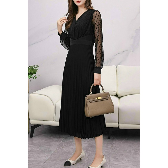 HÀNG NHẬP - ĐẦM XÒE VOAN PHỐI REN LƯỚI BI CHÂN VÁY XẾP LY MÀU ĐEN SANG TRỌNG CAO CẤP - BH29450