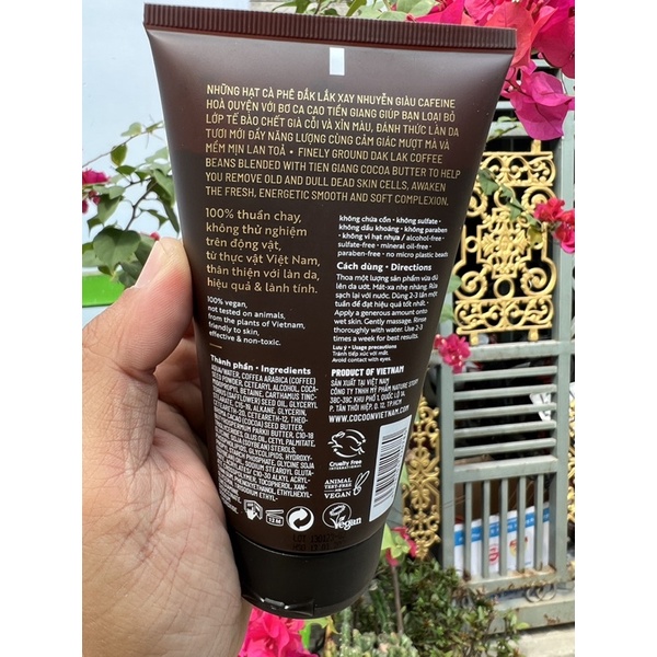 Tẩy da chết làm sạch da chết mặt Cocoon cafe 150ml.