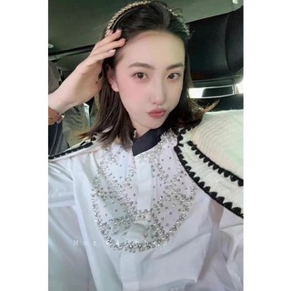 Áo sơ mi channel cổ đính đá ngọc