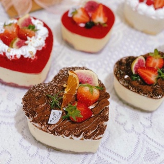 Bánh sinh nhật mini hình tim - bento cake ADELA Bakery