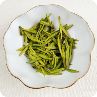 Trà Long Tỉnh Hàng Châu ( Trà nổi tiếng nhất Trung Hoa) túi 250g