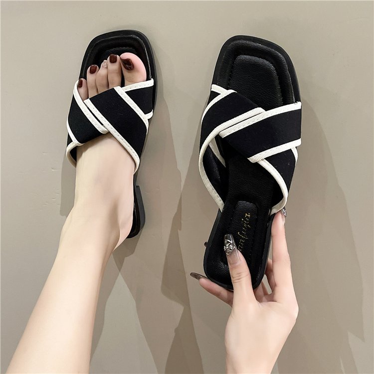 Giày Sandal Đế Bệt Thời Trang Nữ Sành Điệu
