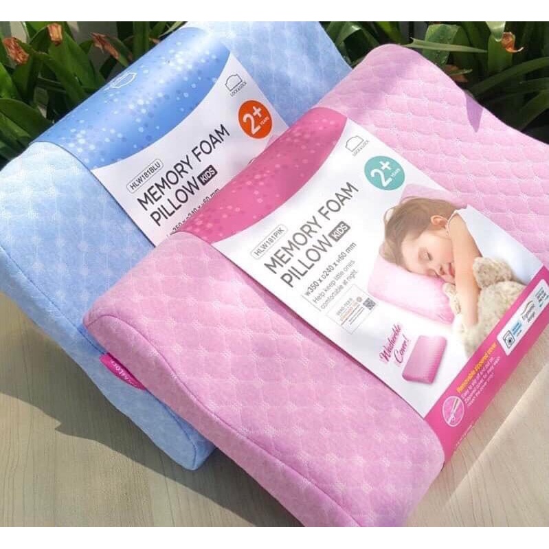 Gối cao su non Memory Foam Lock&Lock cho trẻ em HLW181