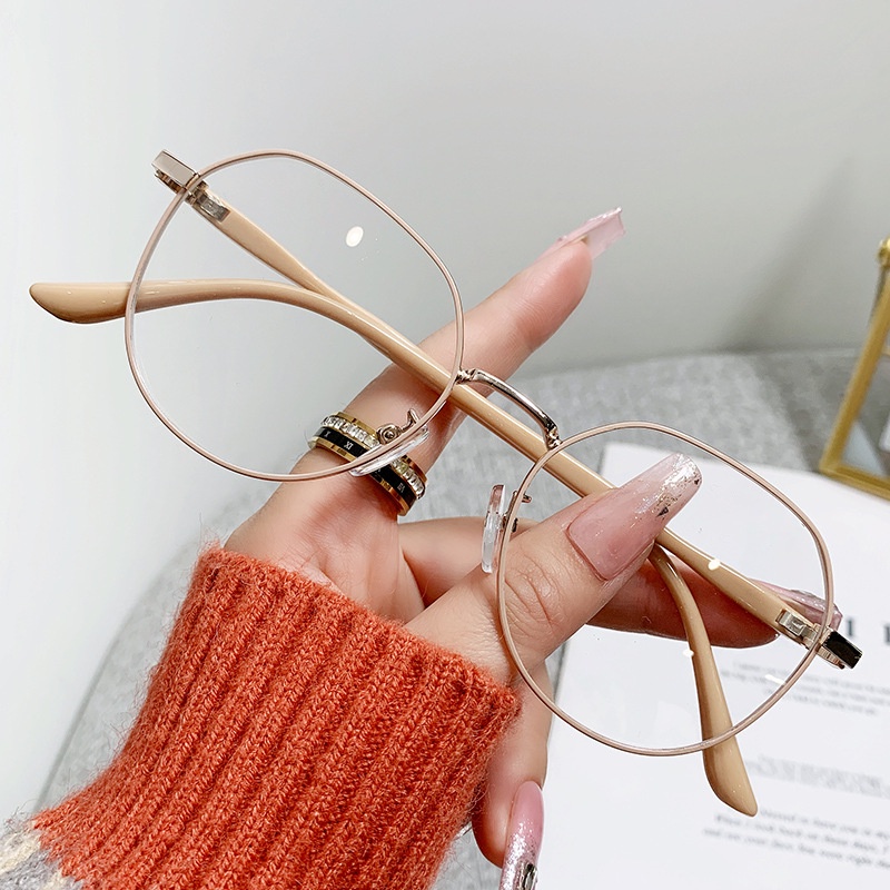 Mắt Kính Chống Bức Xạ Cho Cả Nam Và Nữ