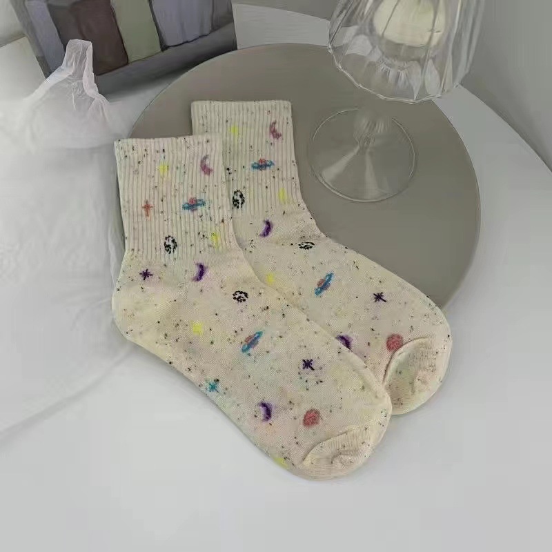 Đôi Vớ cotton Màu Trắng In Họa Tiết Hoạt Hình Dành Cho Nữ