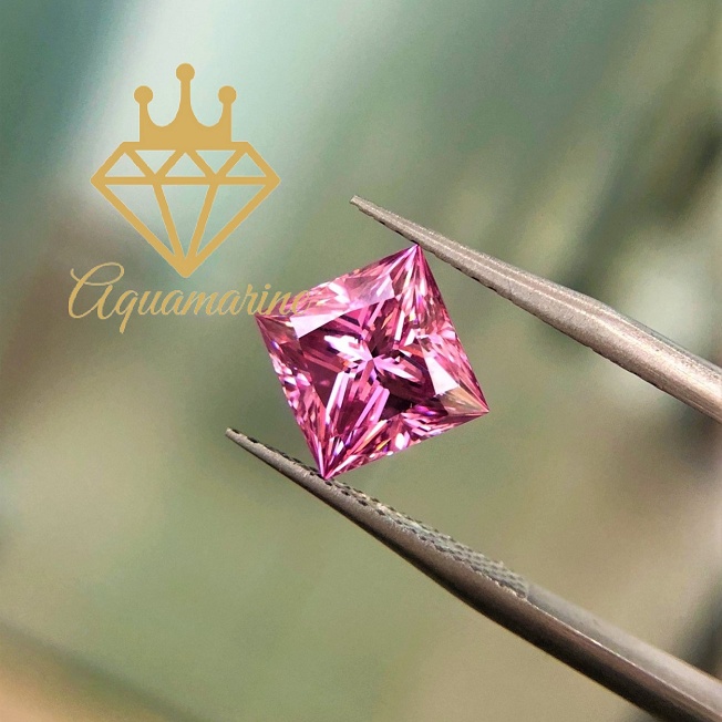 Kim cương nhân tạo Moissanite Princess màu hồng