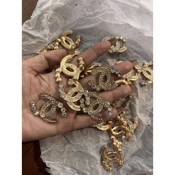 Ghim cài áo vest đính đá phale cao cấp