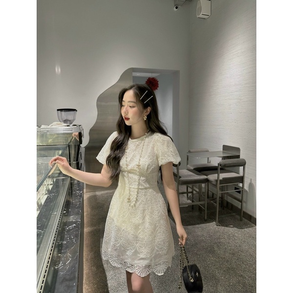 Đầm Ren Hai Lớp Phối Cổ Ngọc Xinh Mã KH8