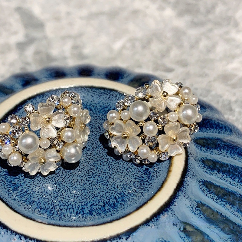 Bông Tai Đính Ngọc Trai Cao Cấp Sang Trọng Cho Nữ