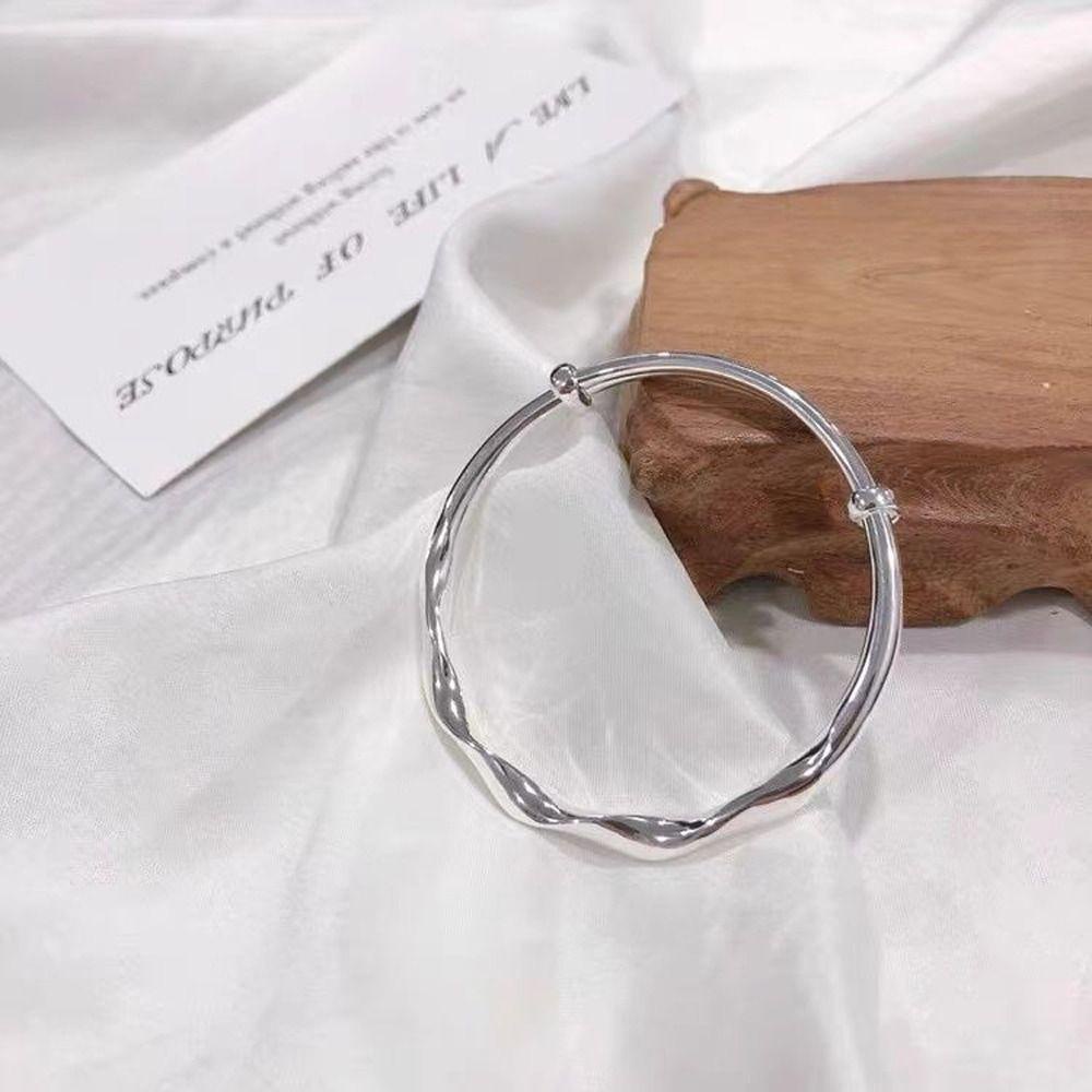 Vòng Tay Hợp Kim Dạng Hở Thiết Kế Tinh Tế Thời Trang Cho Nữ