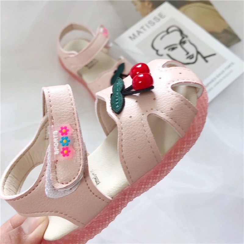 Giày Trẻ Em Cho Bé Gái Diện Hè  2019