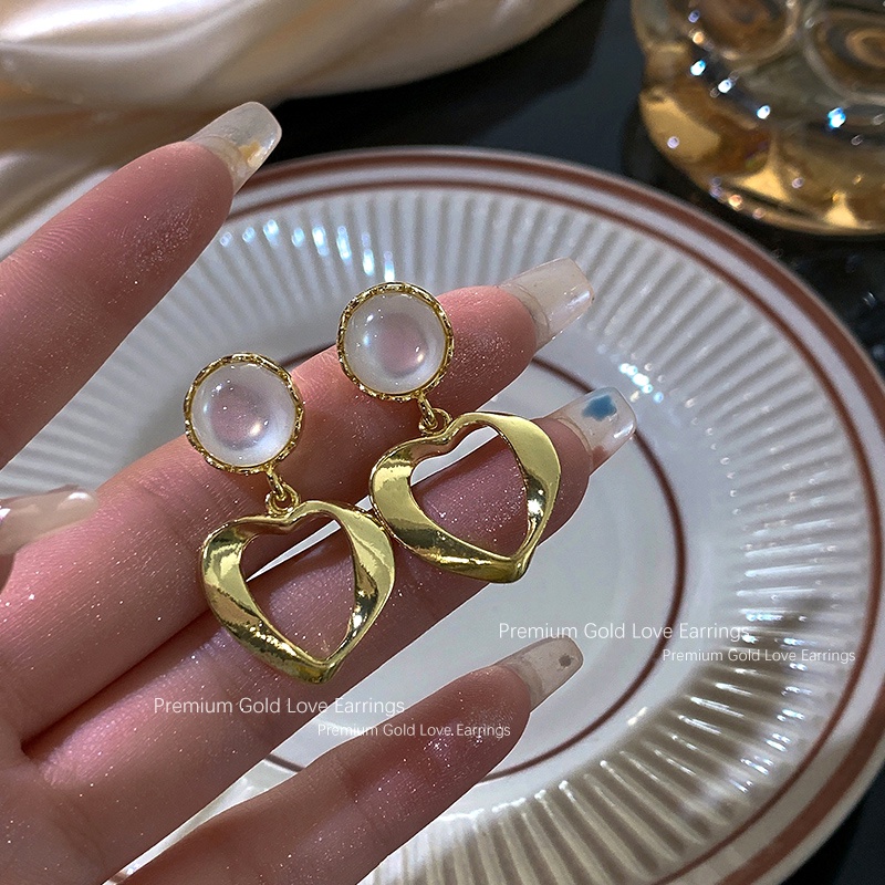 Bông Tai Hình Trái Tim Rỗng Nhẹ Thời Trang Cao Cấp 2023 Dành Cho Nữ