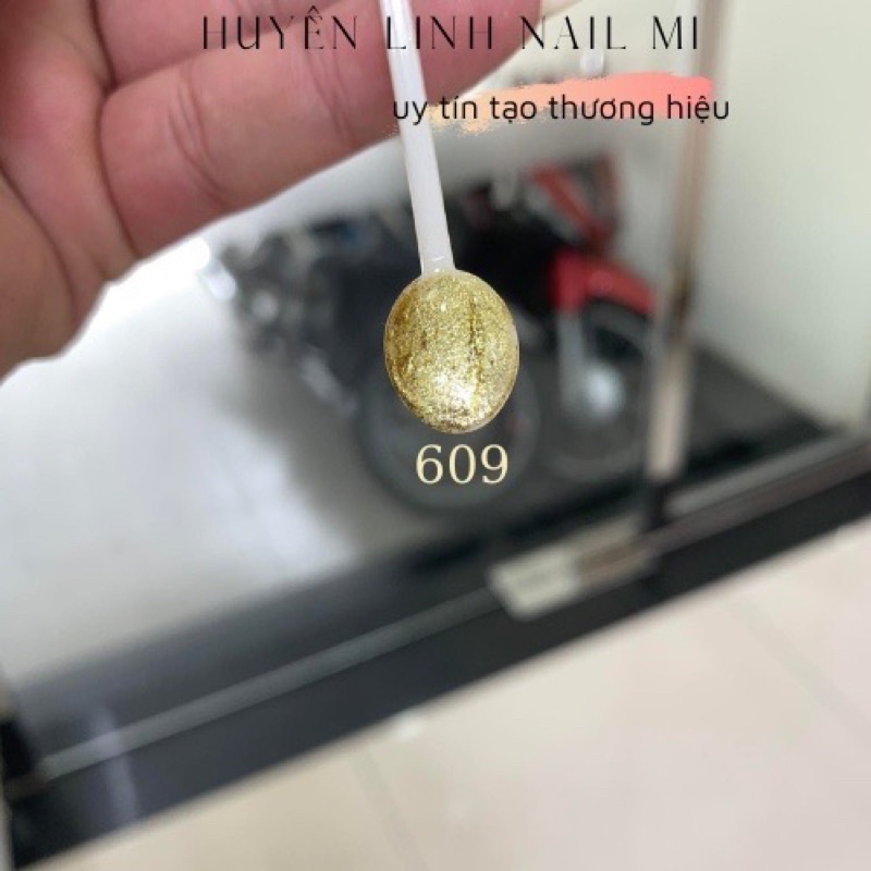 GEL NHŨ VẼ GEL NHŨ KẺ VIỀN SIÊU SÁNG BARBIE MIRAGE