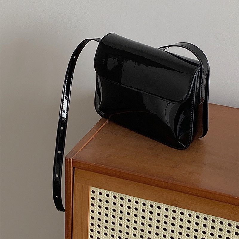 Túi Đeo Vai Hình Vuông Cỡ Nhỏ Bằng Da Bóng Màu Đỏ Phong Cách Cổ Điển Thời Trang Cho Nữ