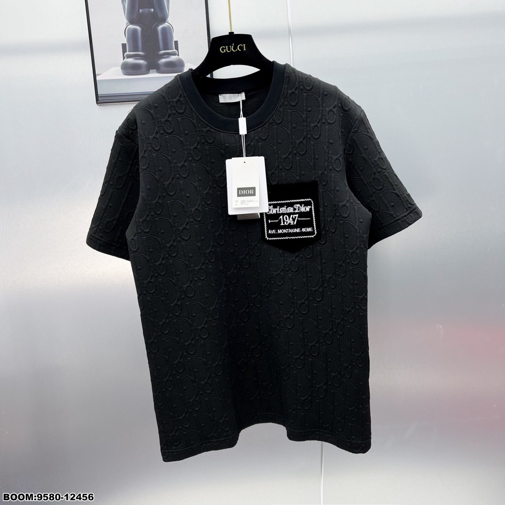 Áo Thun DI Ô Nam Nữ Thêu Hoạ Tiết Chữ Cực Nét - Áo Phông DI Ô Nam Dập Hoạ Tiết Nổi Cao Cấp