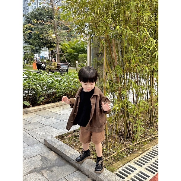 Khoác Jean Nâu Cho Bé