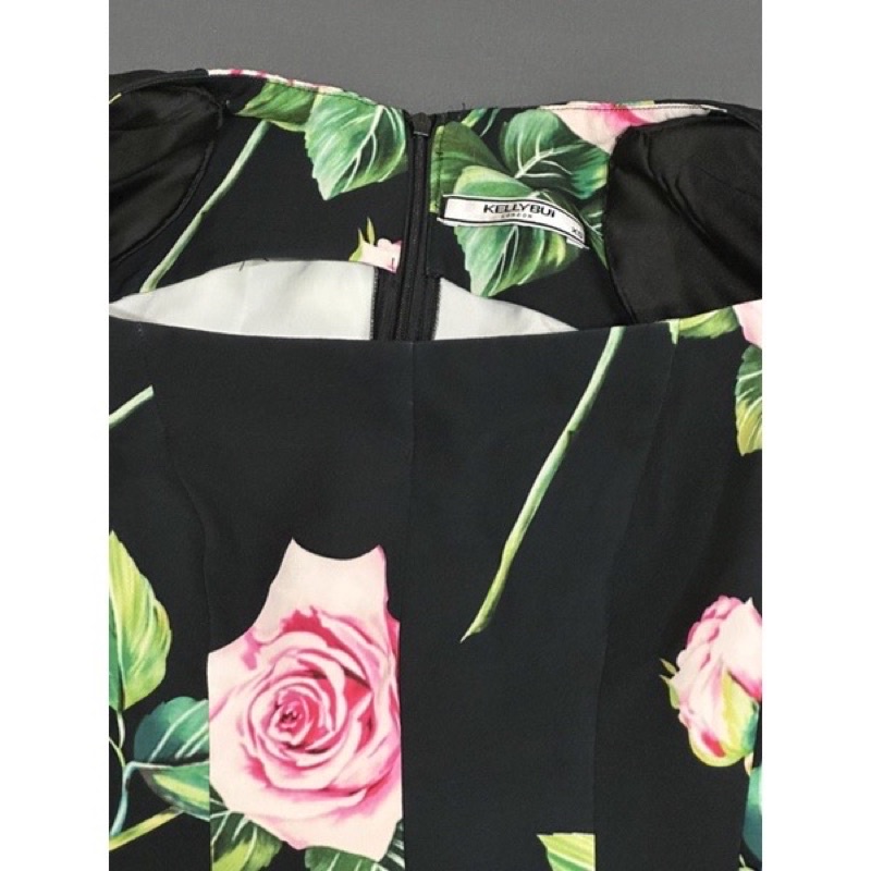 Váy kelly bùi size xs mặc 3 tiếng