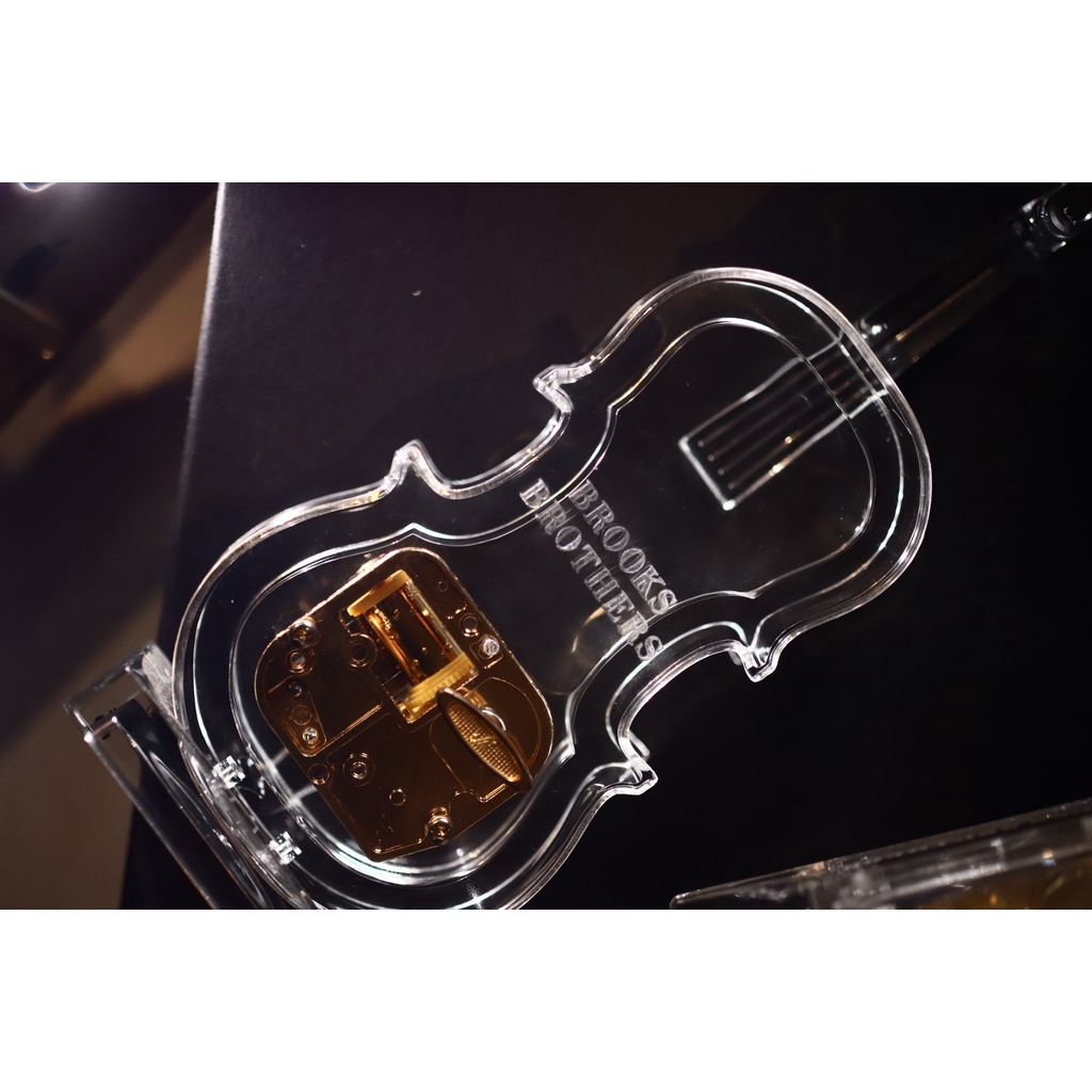 Hộp nhạc cơ music box dây cót mê ca trong Violon
