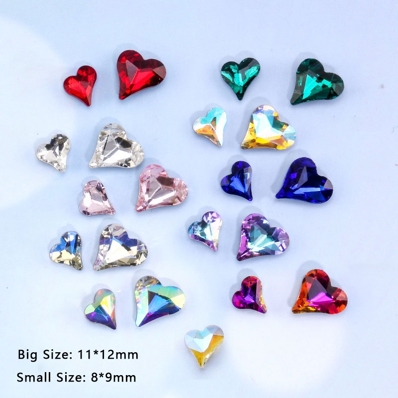 Set 10 Phụ Kiện Trang Trí Móng Tay Hình Trái Tim Đính Đá Sang Trọng