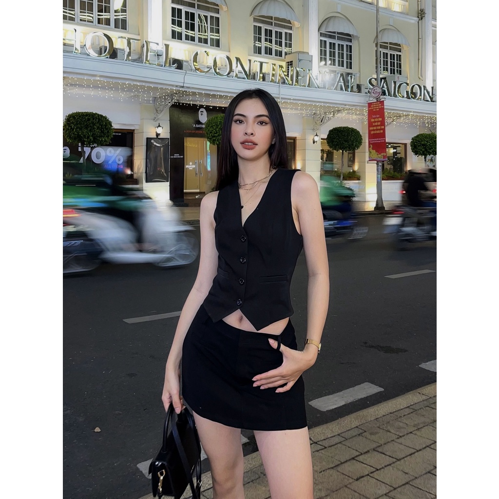Áo gile nữ dạng vest cài khuy màu đen và nâu