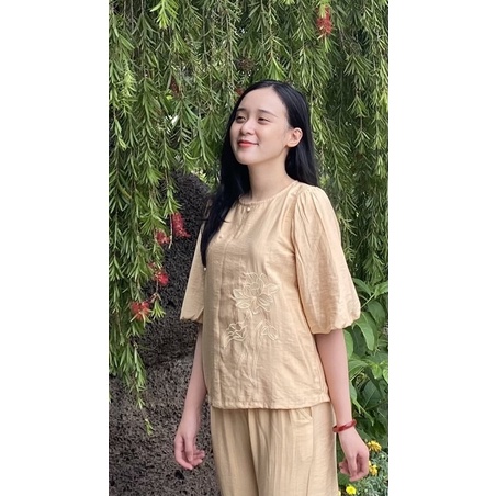 trang phục đi chùa set bộ thêu sen tay phồng nâu nhạt