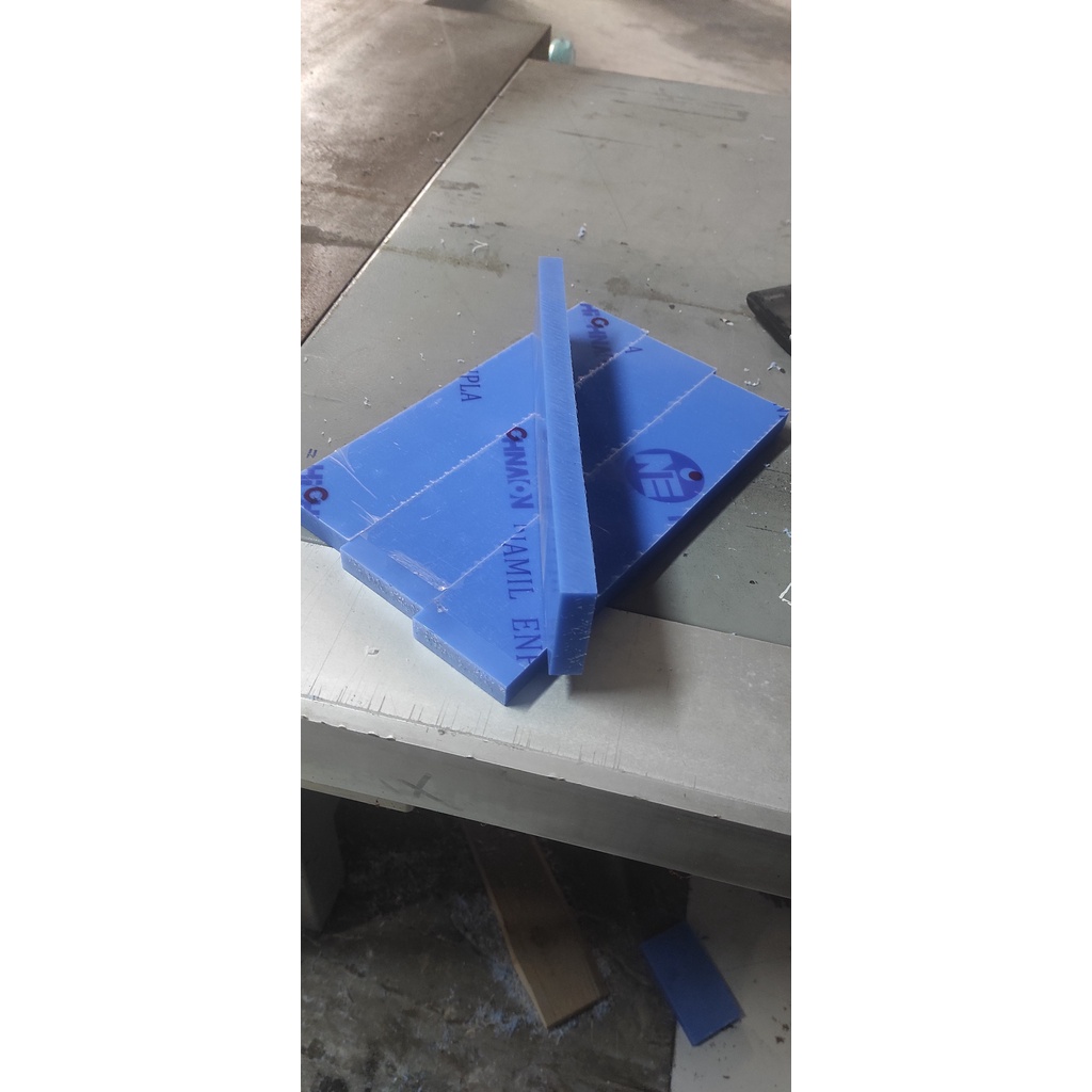 Tấm nhựa MC Nylon Hàn Quốc dày 15mm KT 15x60x298mm