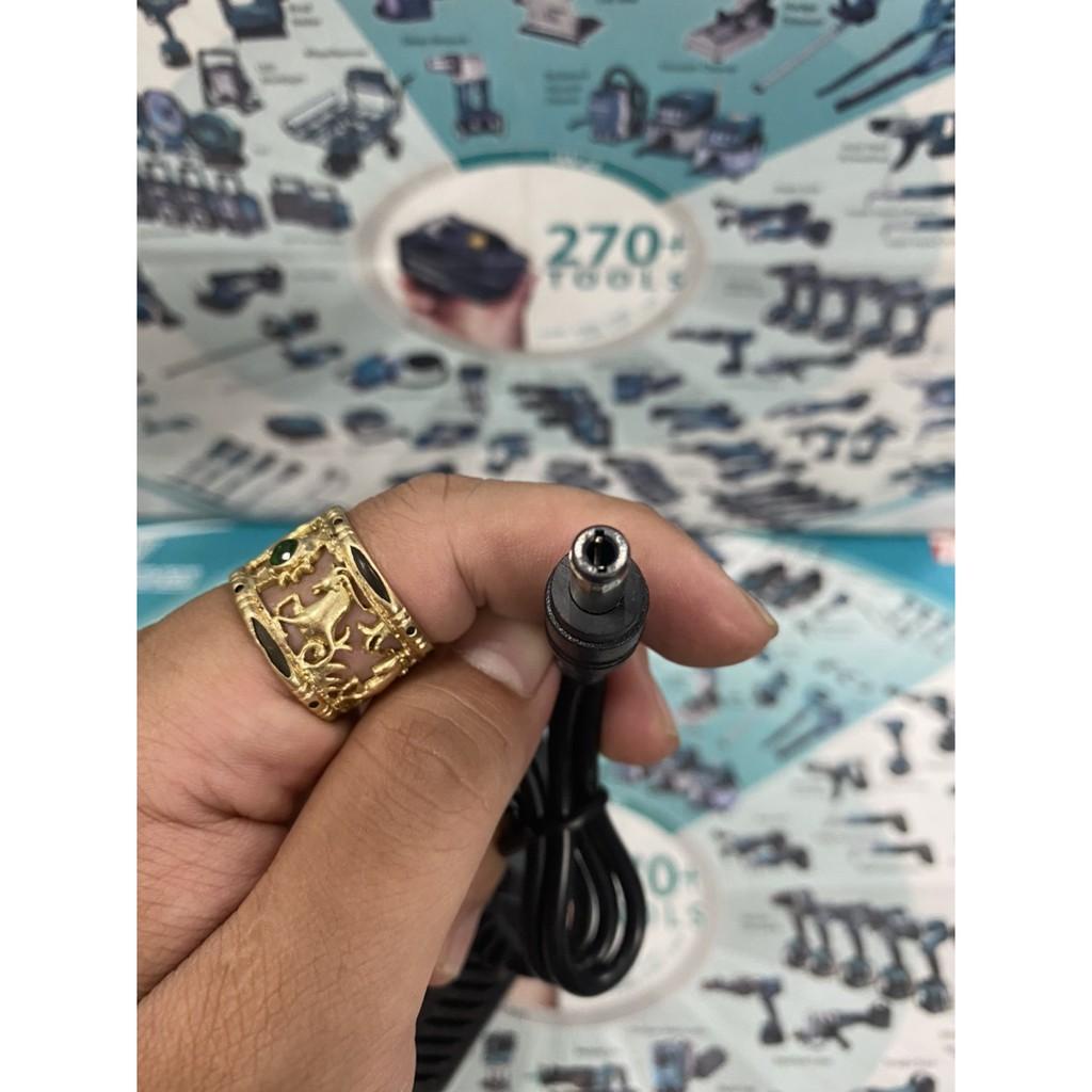 Sạc 7S 29.4V - 5A pin Li-ion , có quạt tản nhiệt và đèn báo đầy pin. BN.