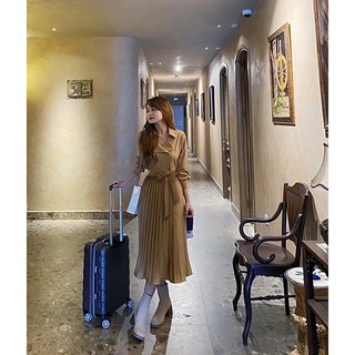 Đầm măng tô xếp ly dáng dài