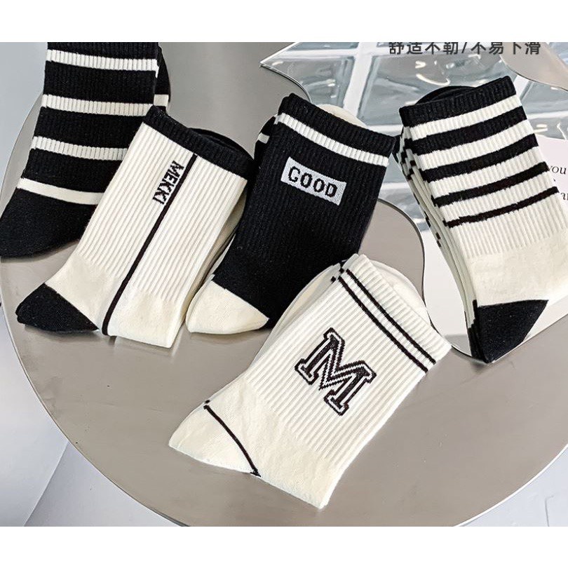 5 Đôi Tất nữ Cổ Cao Mekki Kẻ Đen