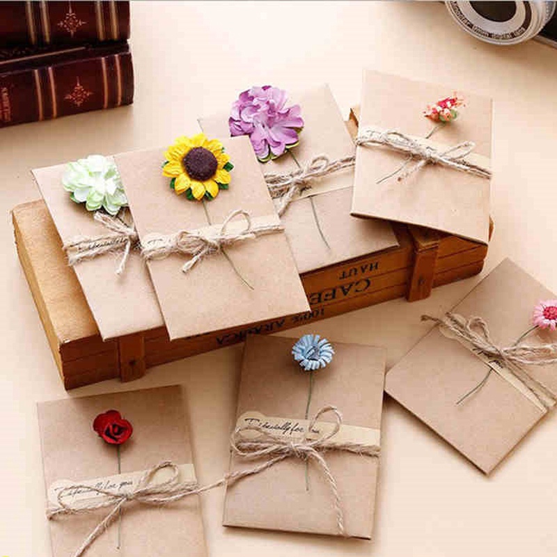 Thiệp Giấy Kraft Trang Trí Hoa Nhân Tạo Vintage Với Dây Gai Dầu Sáng Tạo DIY