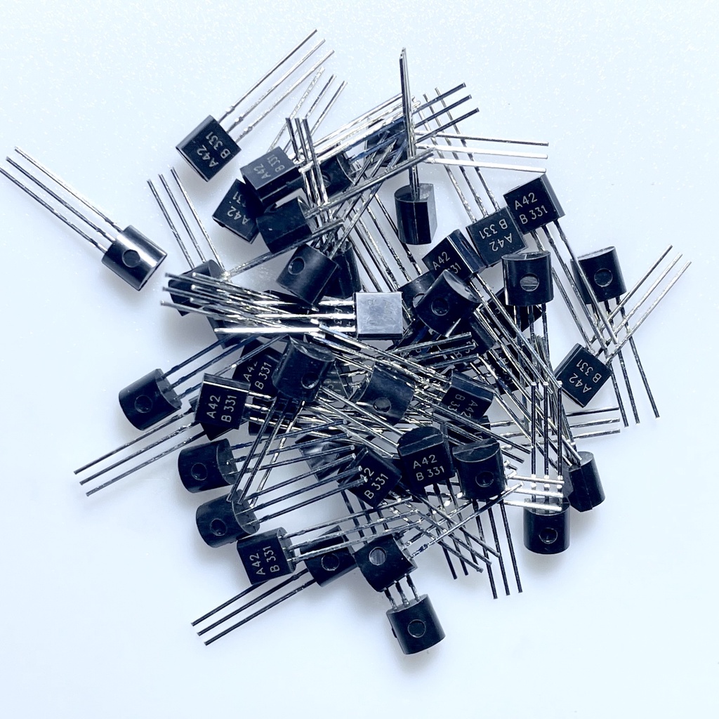 MPSA42, A42 Transistor NPN 0.5A/300V TO-92