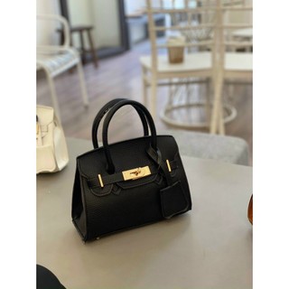 Túi xách hờ mờ da hạt gạo size 22