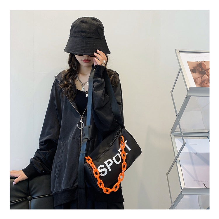 Túi Xách Thể Thao Đeo Vai Chất Liệu Nylon Phối Dây Xích Thời Trang Dành Cho Nữ