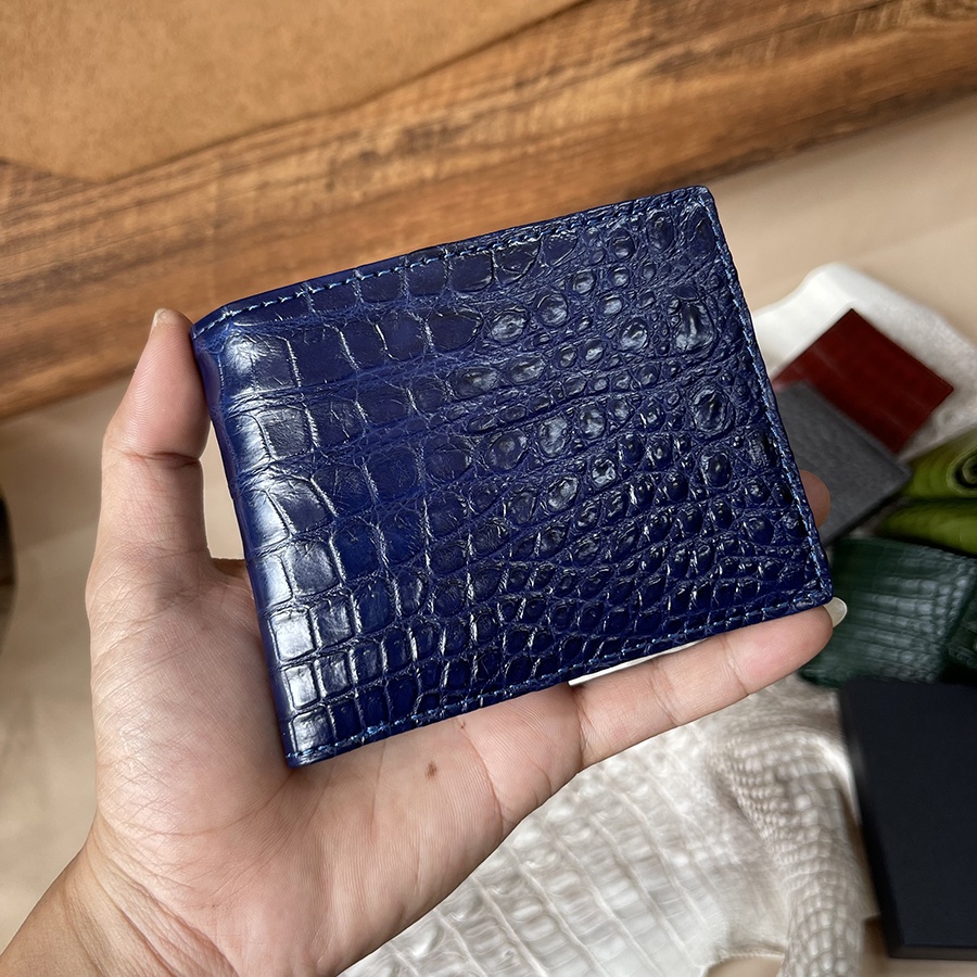Ví Cá Sấu Da Thật 2 Mặt Phần Da Bụng Trơn Màu Xanh Navy BH 24T TD16223