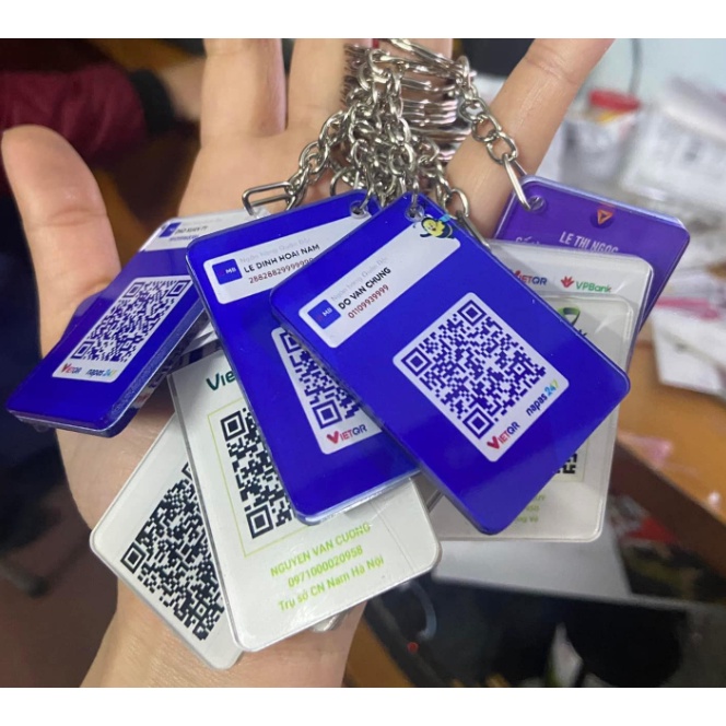 Móc khóa mica in mã QR theo yêu cầu