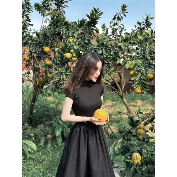 Váy Dáng Dài Áo Tay Cộc Liền Thân Độc Lạ