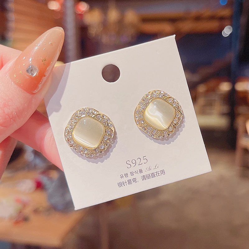 Bông tai nữ chuôi bạc S925 hình vuông đính đá phong cách Vintage sang trọng