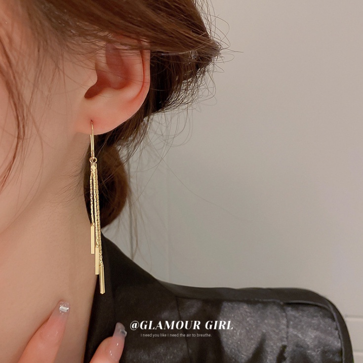 Đôi Khuyên Tai Dài Tua Rua Thời Trang Cho Nữ / Bông Tai