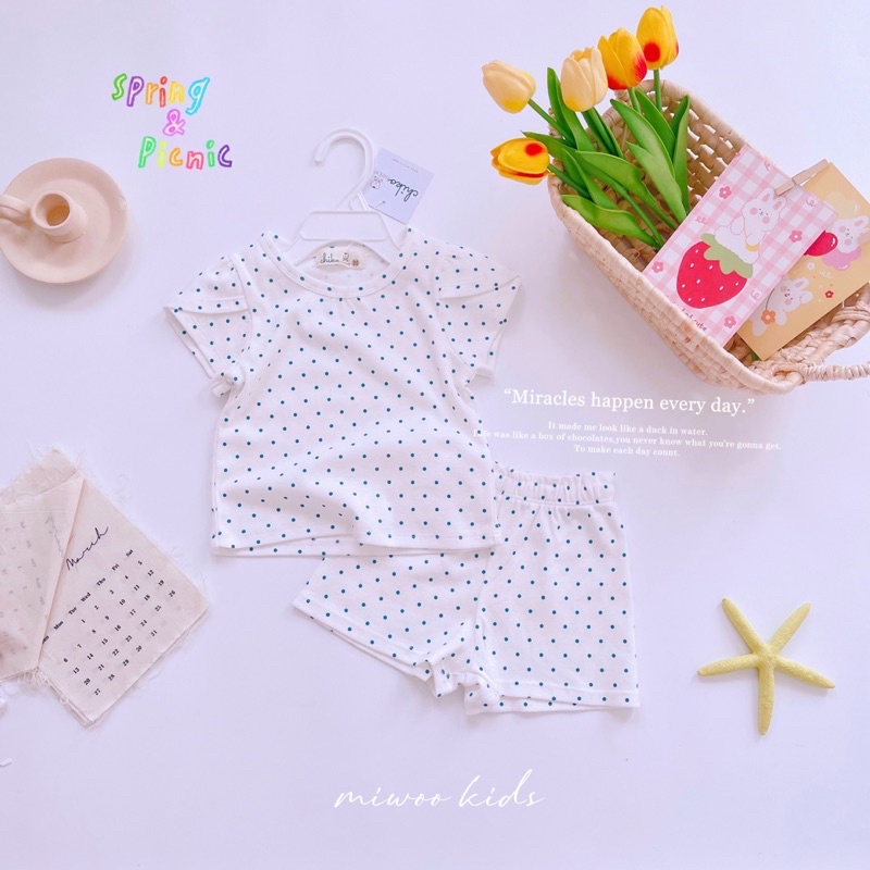 Bộ cộc tay chikobebe cho bé tay hến xinh nha
