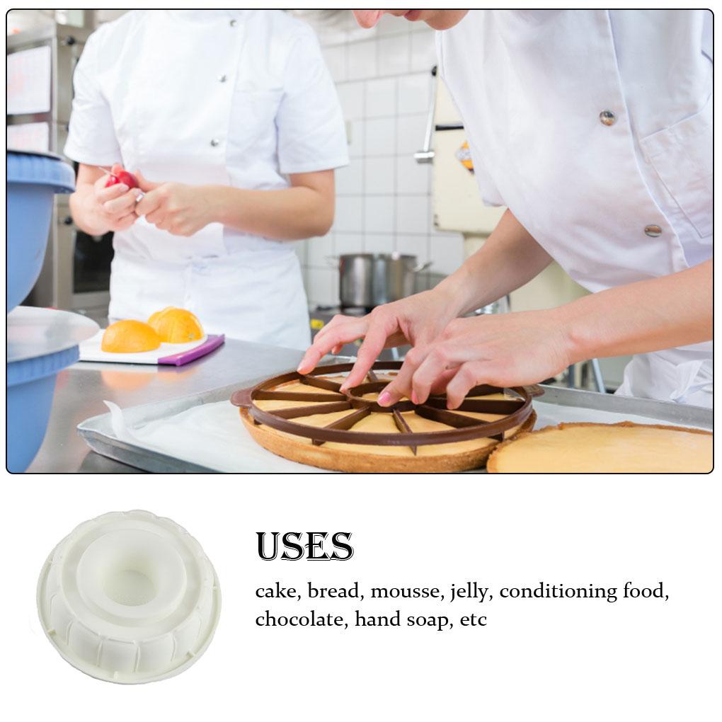 Khuôn Silicone Làm Bánh Hình Hoa / Bí Ngô Độc Đáo Tiện Dụng