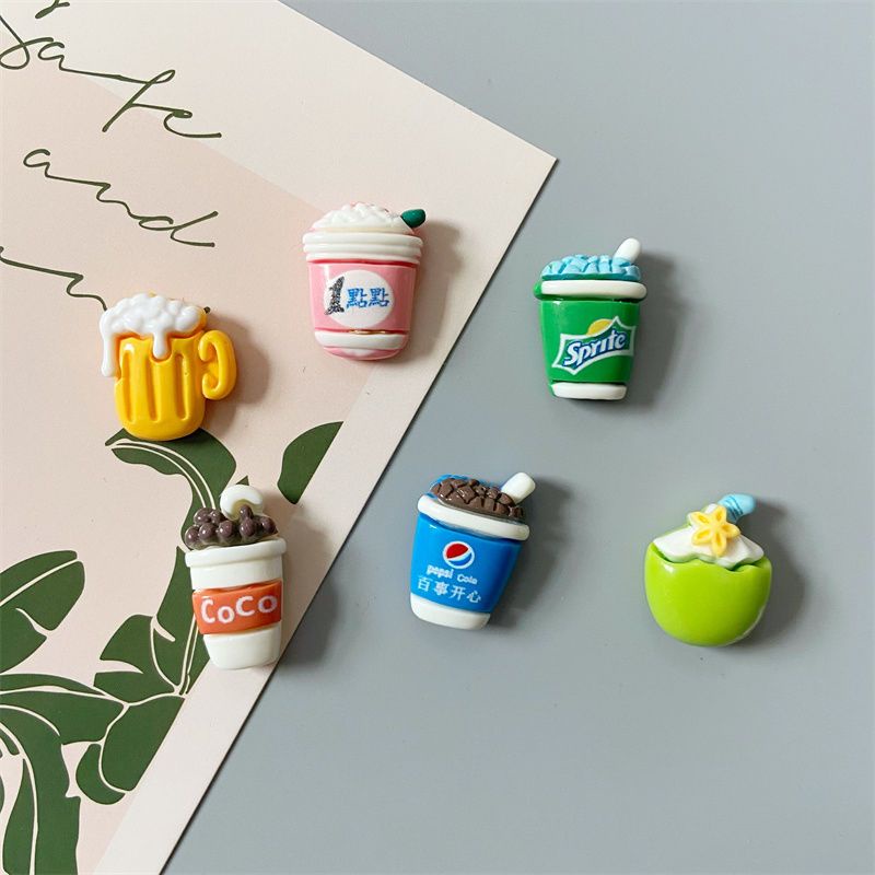 Set 11 Sticker Nam Châm Dán Tủ Lạnh Hình Chai Nước Ngọt Mini