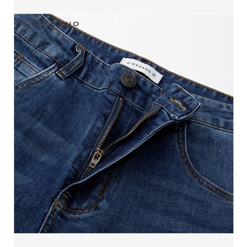 Quần jean denim GIORDANO 18113905 với công nghệ wash đá thiết kế năm túi lưng vừa cho nam