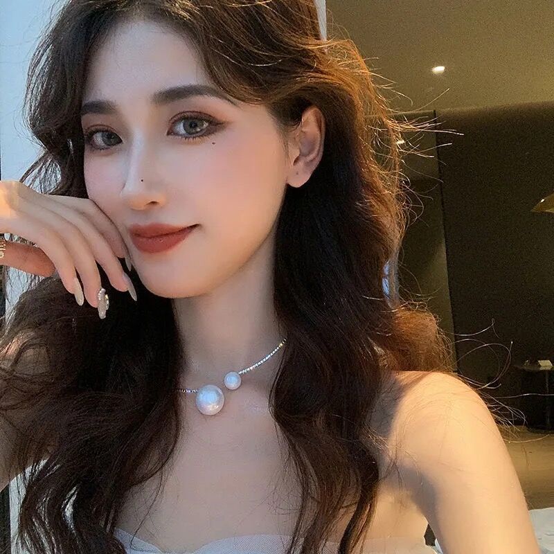Vòng Cổ Choker Chất Liệu Kim Loại Mạ Vàng Đính Ngọc Trai Thanh Lịch