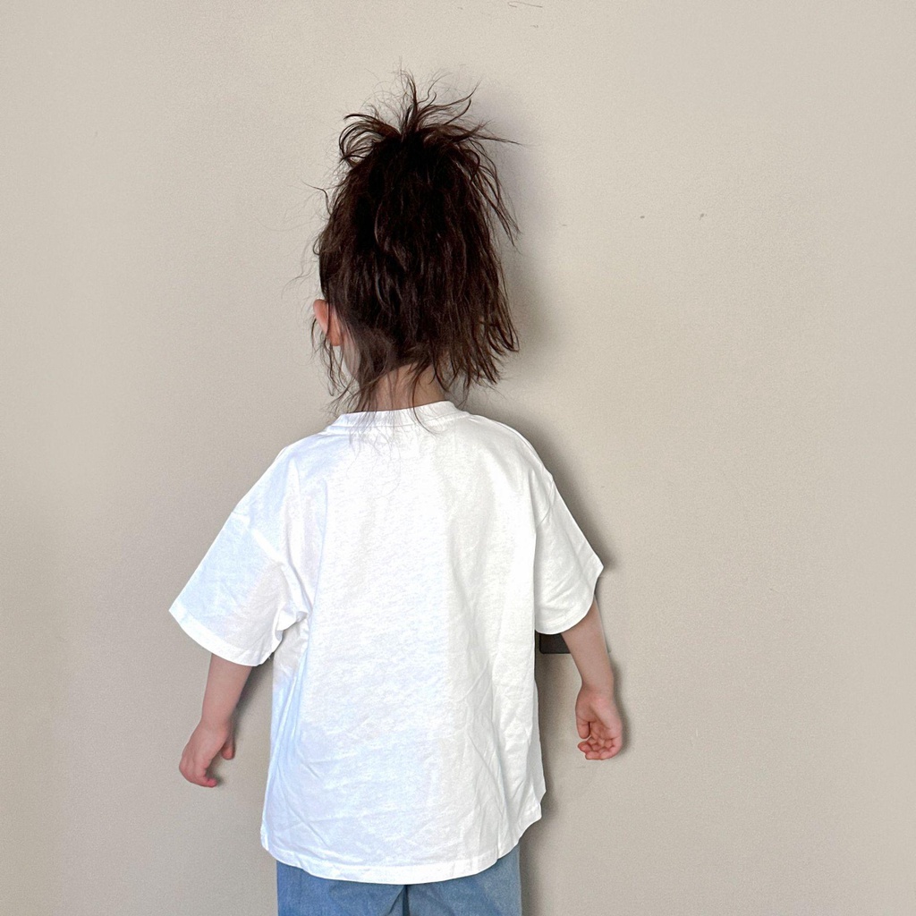 Áo thun cotton chữ Lopdolo Studios cho bé