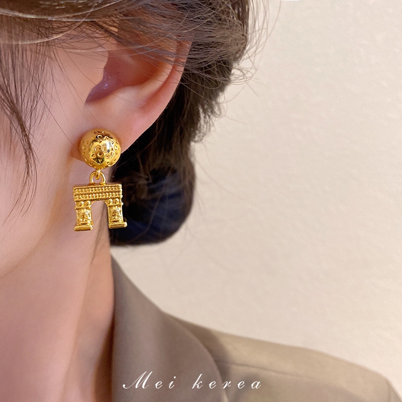 Khuyên Tai Kim Loại Nhẹ Phong Cách Âu Mỹ Sang Trọng Hình Vuông Trái Tim Lưới Hình Học Cá Tính Dành Cho Nữ